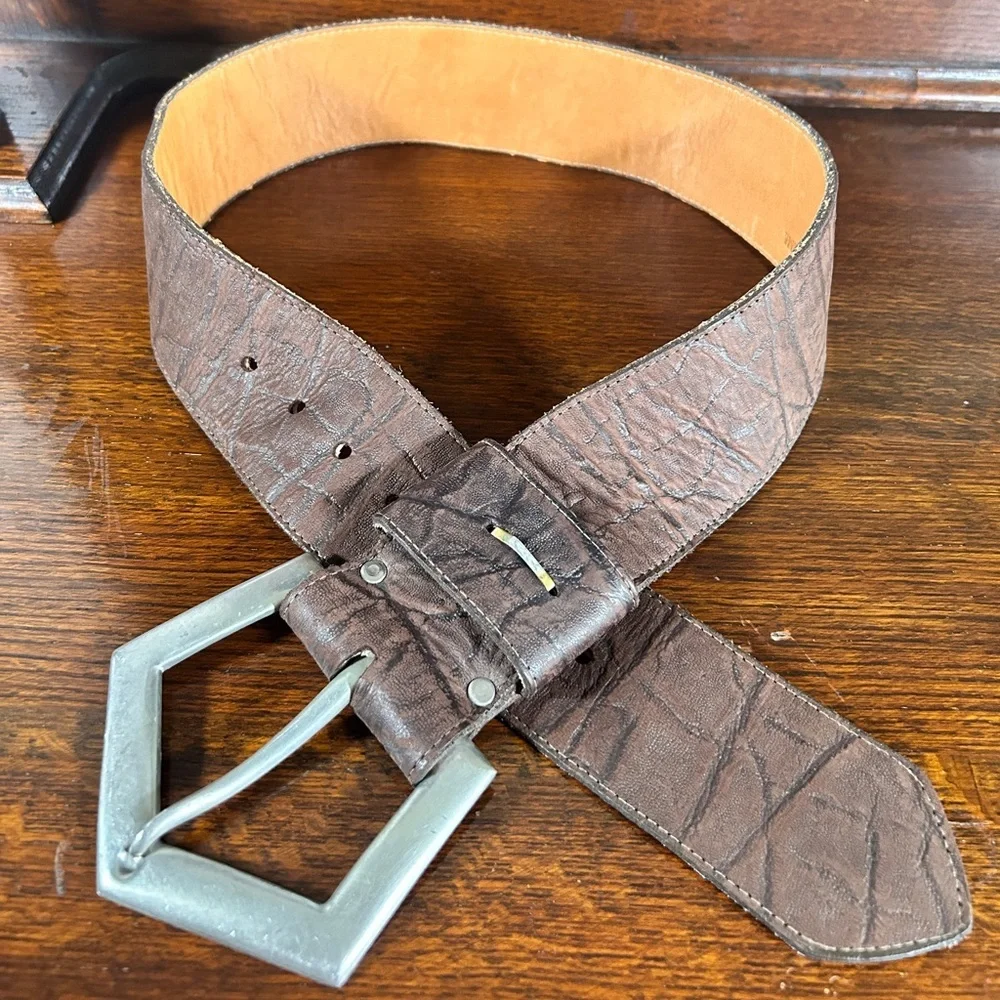 MZ ACCESSORIES OF NEW YORK Gator Print Geometric Buckle Wide Belt